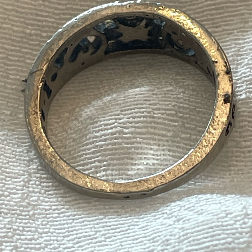 Sterling  cut out embossed Daisy Flower Ring Size 6 - Picture 2 of 3